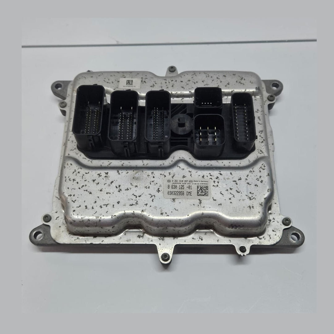 2014 BMW  116i F20 N13 Engine Control Unit ECU KEY SET DME 8630125 OEM