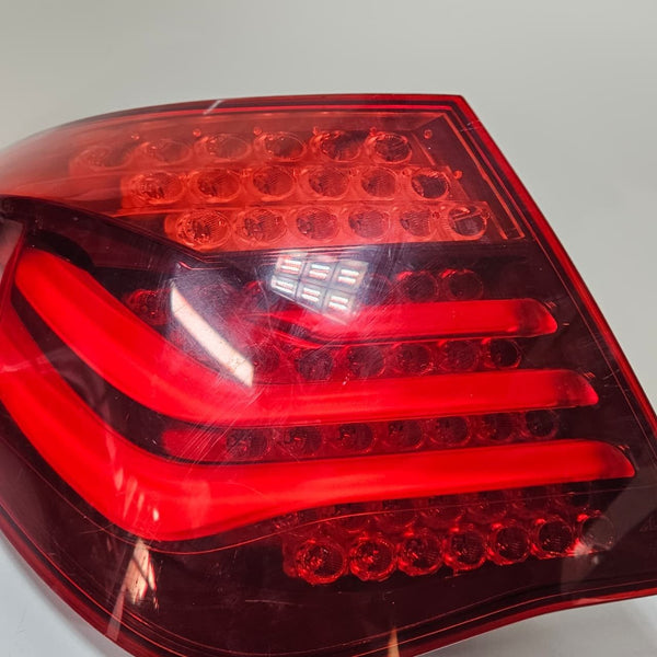 OEM BMW 7 Series F01 F02 LCI Tail Light Assembly 7300267 Rear Left