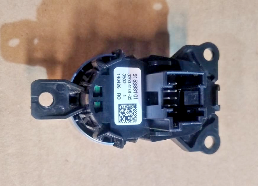 BMW 5 F10 F11 520D ENGINE N47 D20C AUTO ENGINE CONTEOL UNIT KEY LOCK SET 8578995