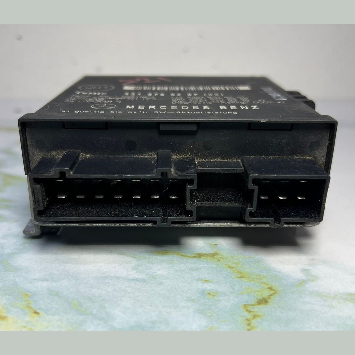 2007-2009 Mercedes-Benz S550 Trunk Release Remote Control Module 221 870 82 87 W