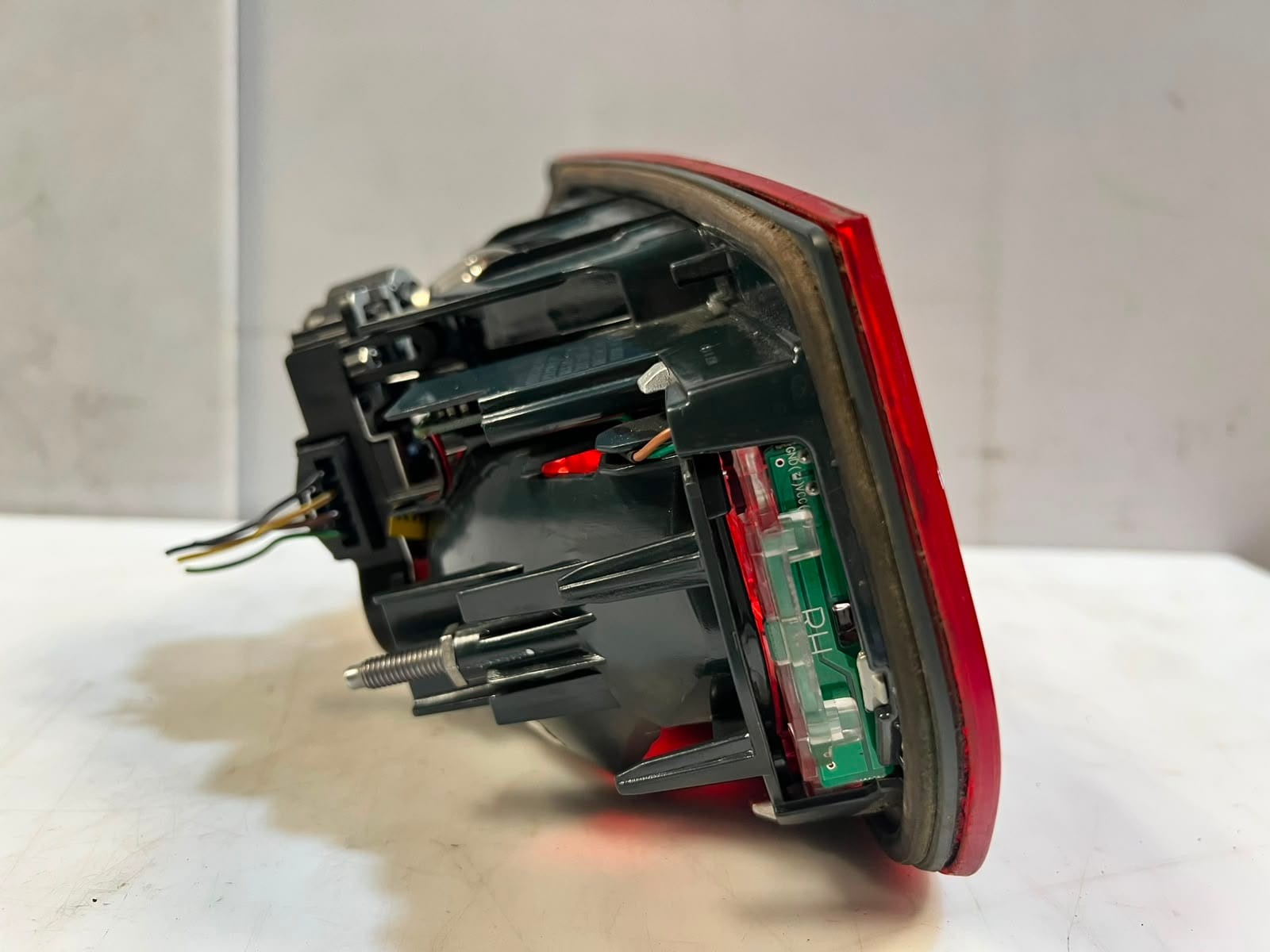 2012-2016 BMW 3' F30 F31 328i Right REAR BRAKE INNER Taillight 725991610 OEM