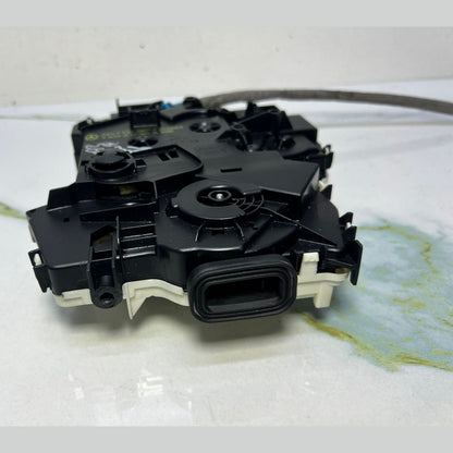 Genuine Mercedes-Benz Vito W447 Rear Sliding Actuator Door Lock A447 7302902 OEM