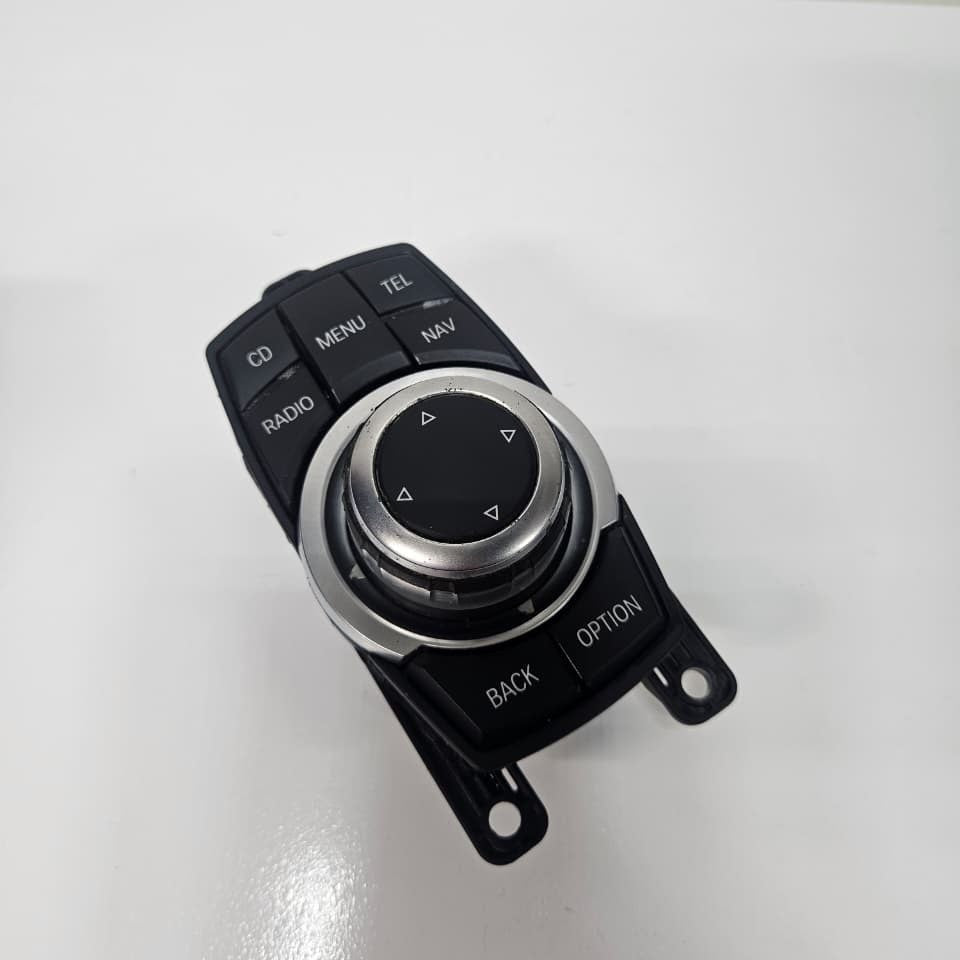 BMW F10 X3 F25 Navigation System Idrive Controller 9253944 OEM