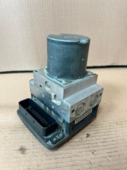 BMW F01 F02 7 Series F07 5 Series GT Abs Anti-Lock Brake Pump Module 6797036