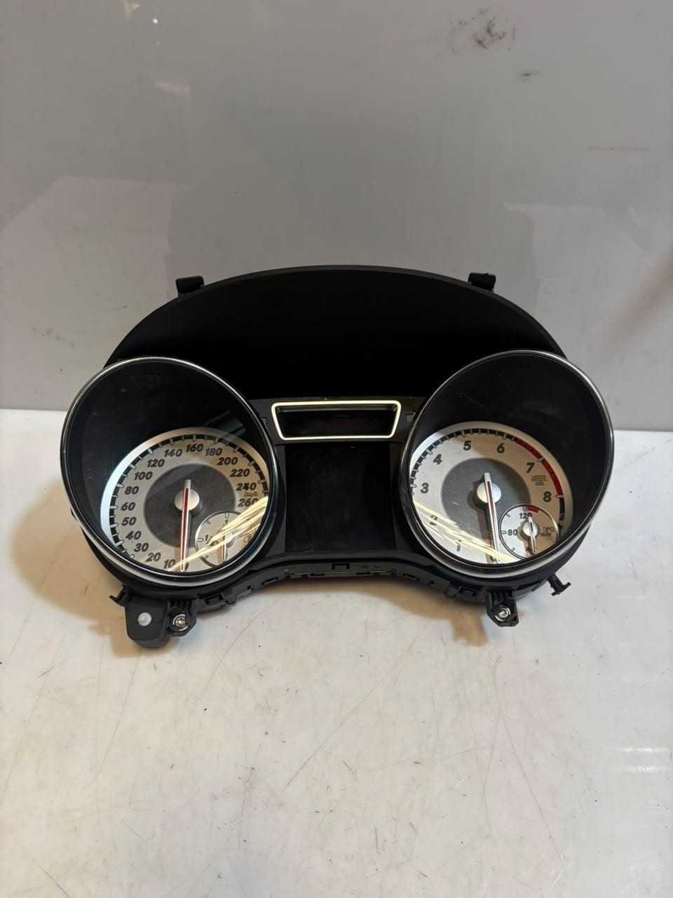 2013-2019 Mercedes-Benz CLA Instrument Cluster A1179007500