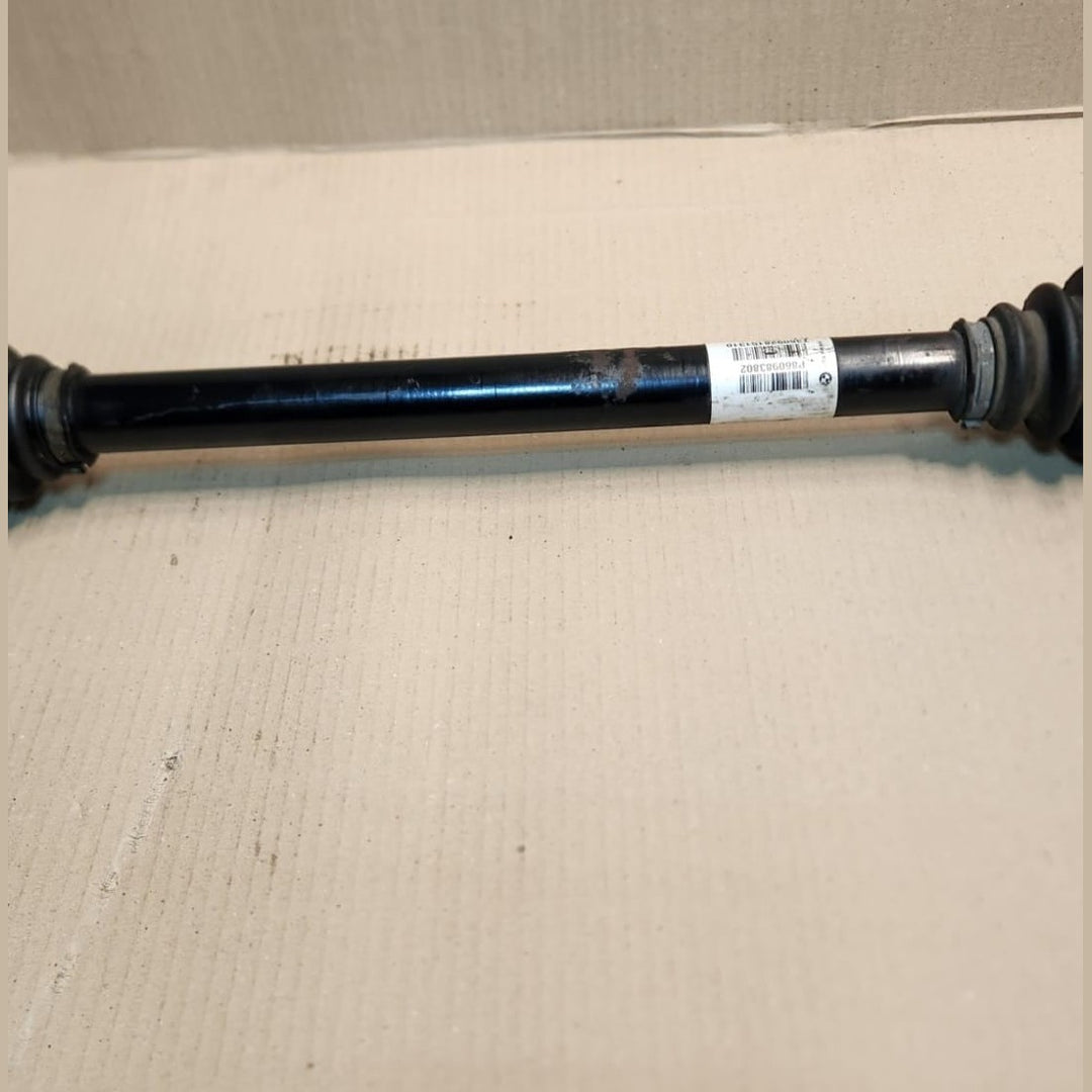 2008-2013 BMW X5 Rear Driveshaft 8609838 X5 E70  and X6 E71