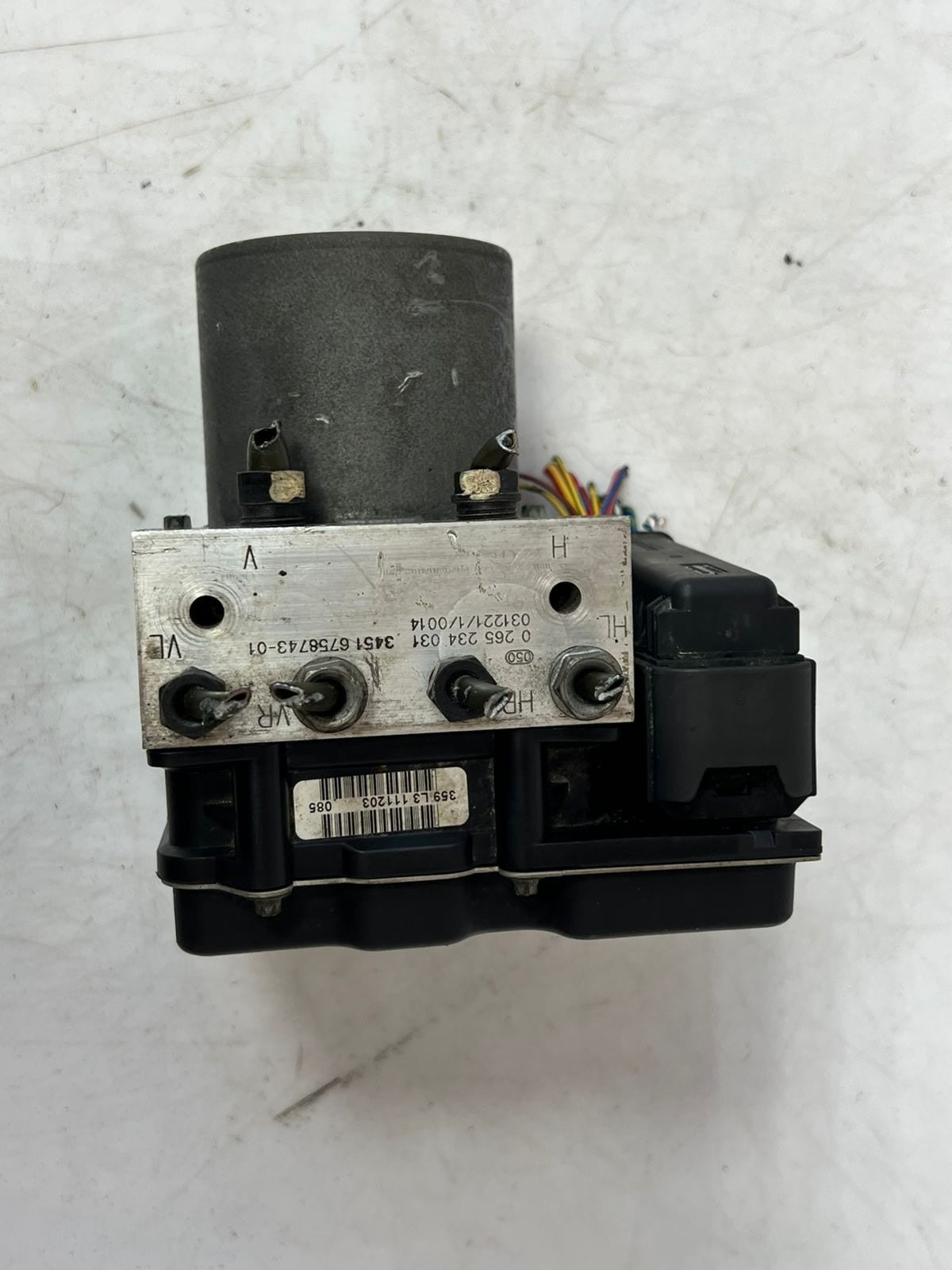 2004-2006 GENIUNE BMW 525i E60 E61 ABS Brake Pump Module 6768614 OEM