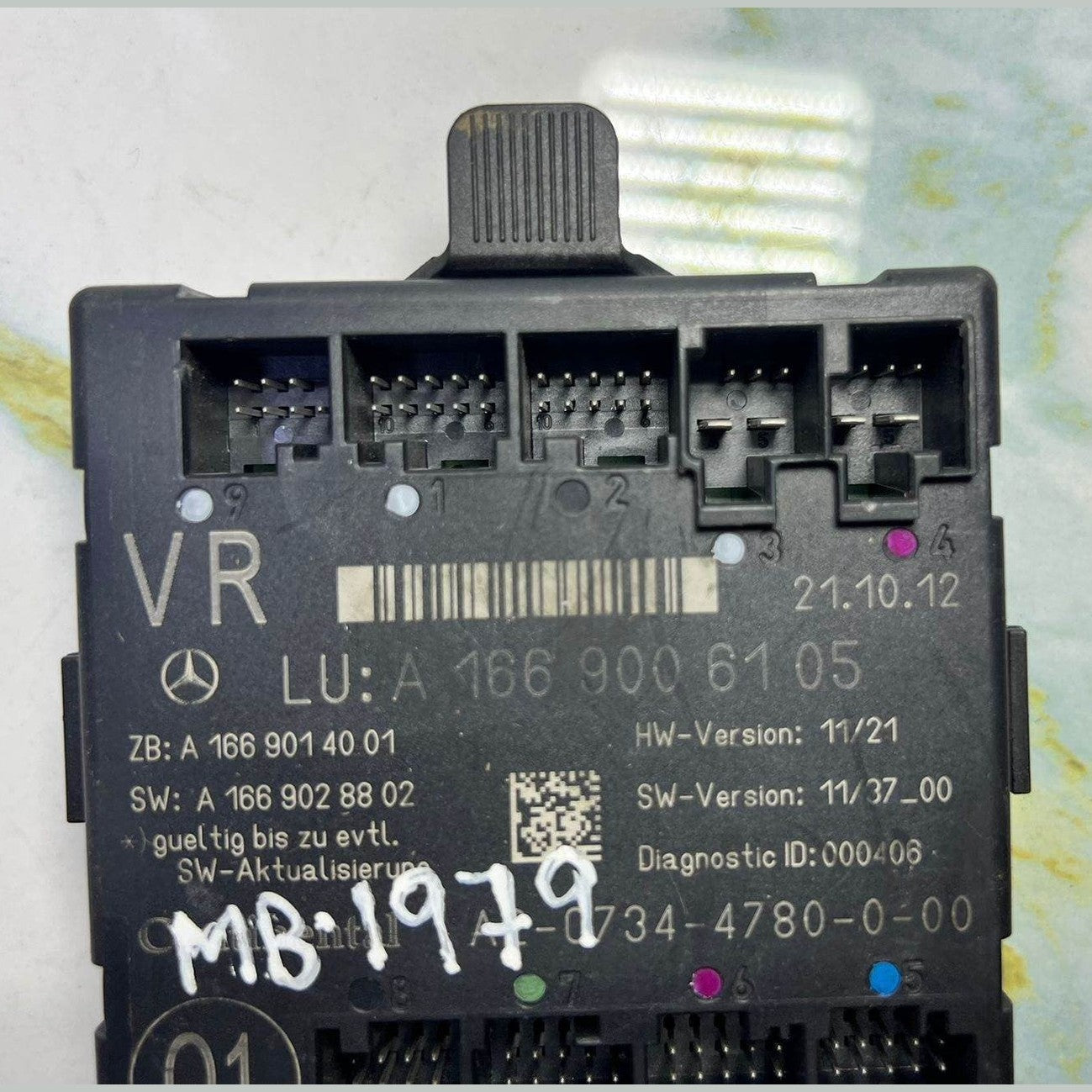 Mercedes-Benz W166 ML GL Door Control Module A1669006105