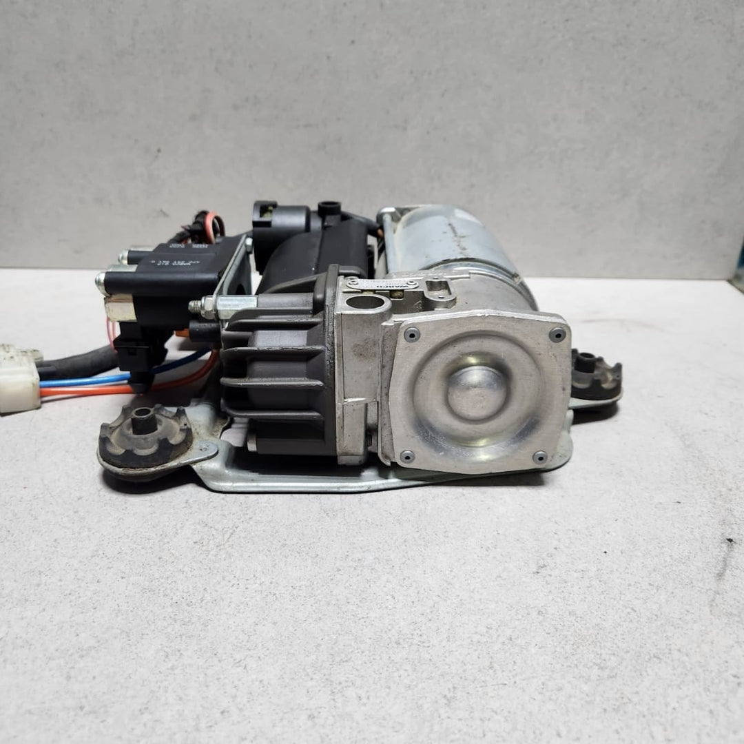 2000-2008 BMW X5 Air Suspension Compressor Pump GP76A60 X5 E53 E65 E66 and 760i