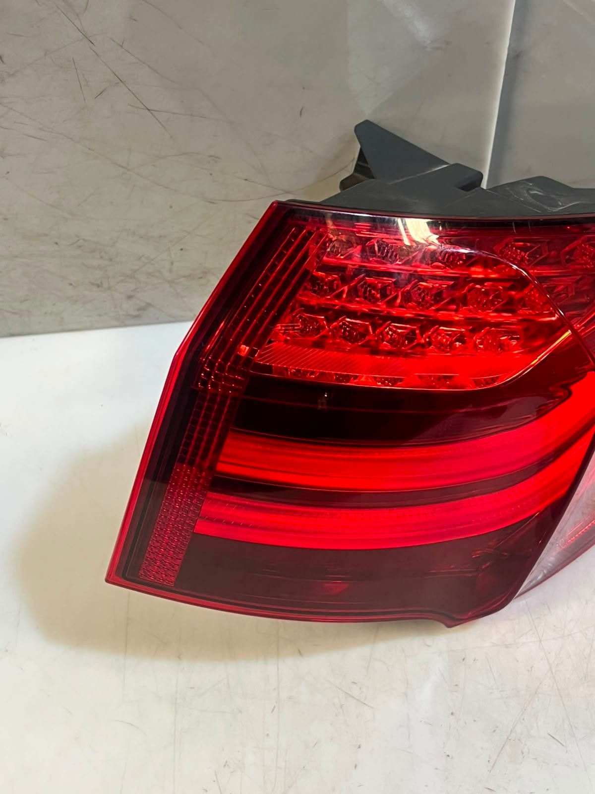 2014 BMW 5 Gran Turismo 507 LCI Rear Right Tail Light BACK LIGHT 7306166 OEM