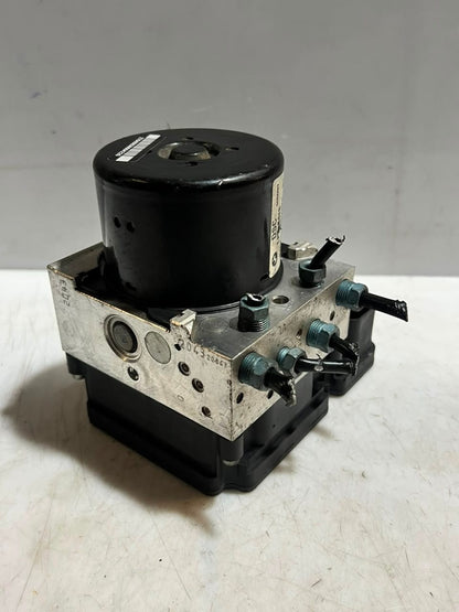 BMW F30 F31 F32 320I ABS Anti Lock Brake Pump Module 3451-6857323-01 OEM