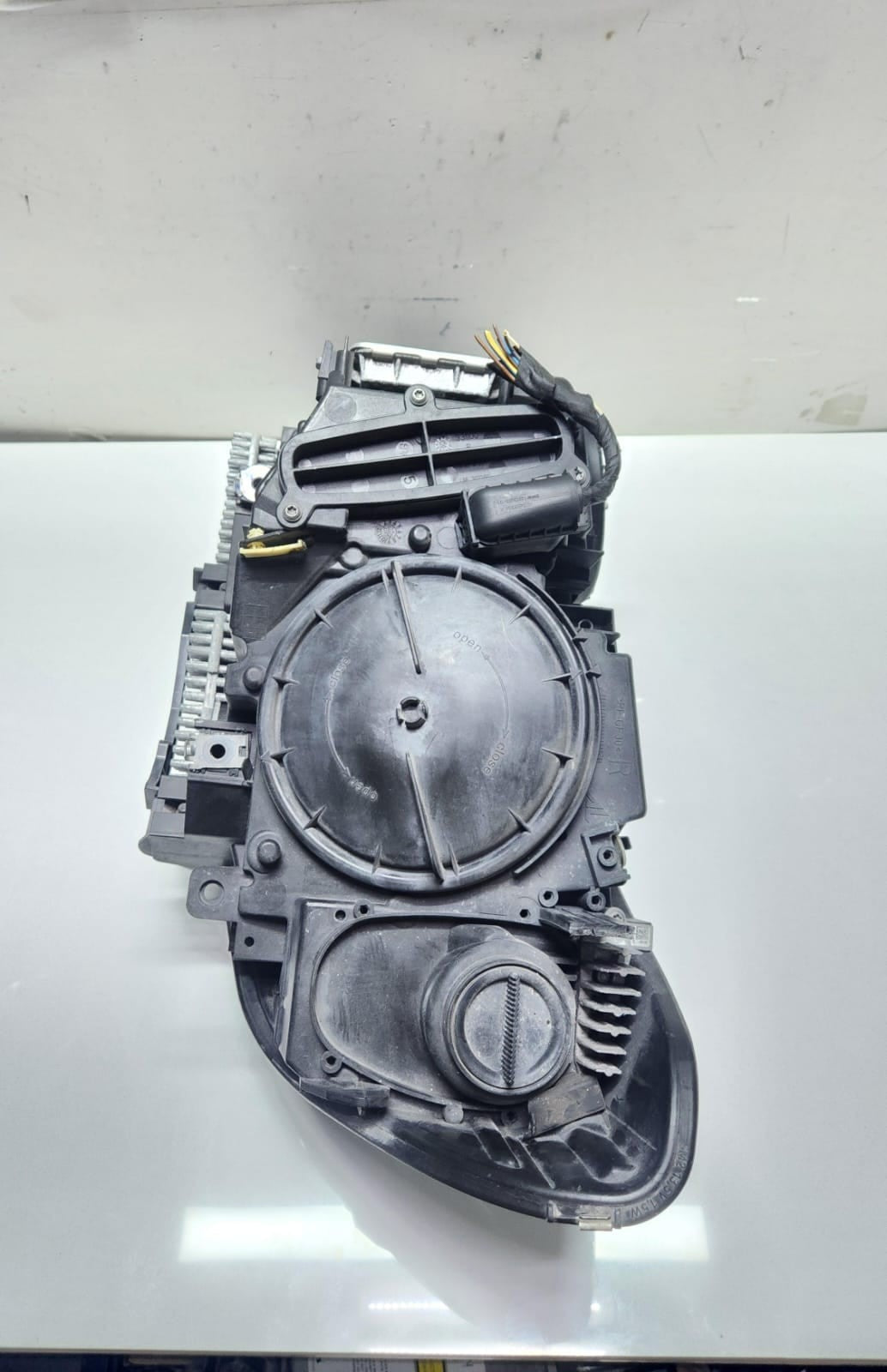BMW Xenon Headlight Right 7410788 4 Series F32 F33 F36 OEM