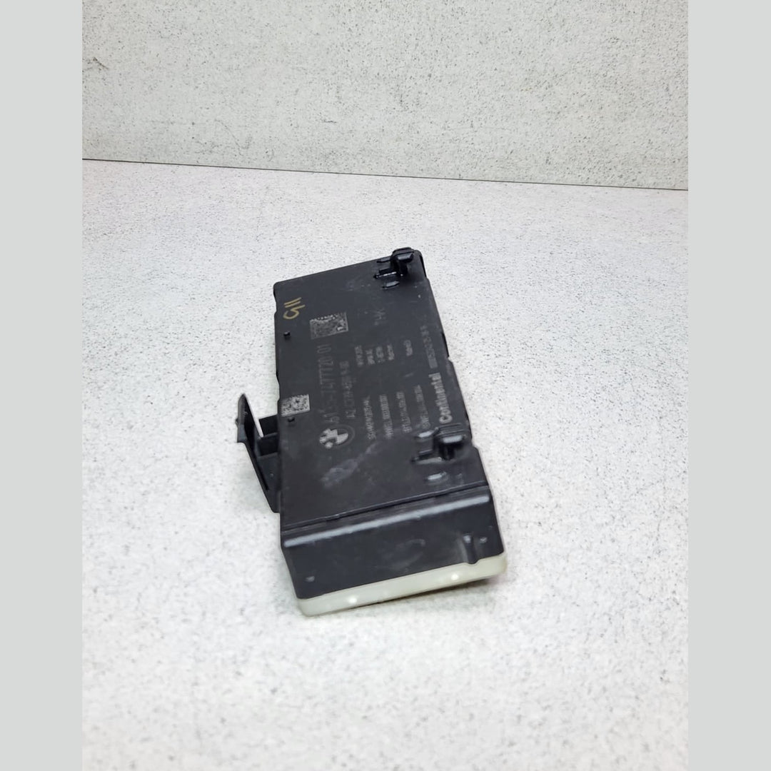 BMW 730Ld xDrive Tailgate Control Unit 7477720 7 Series G11 G12 OEM