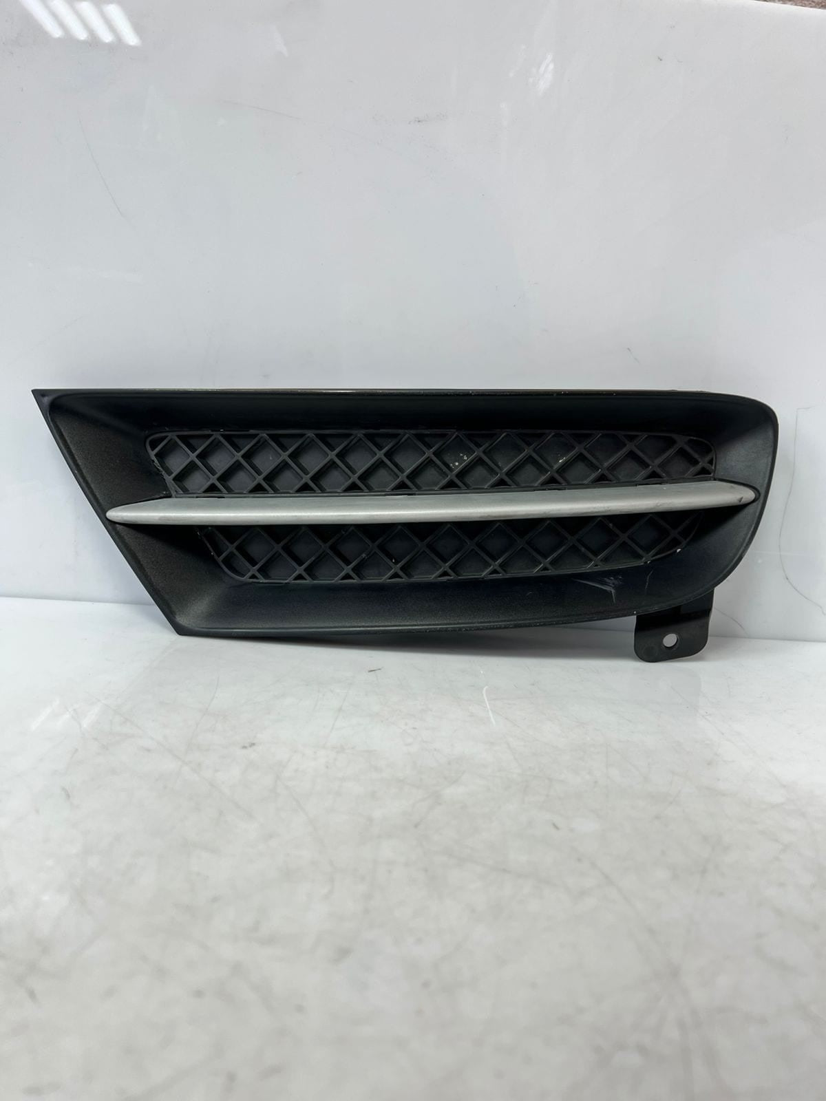 2009-2016 BMW Z4 E89 FRONT RIGHT SIDE Bumper Grille Trim Cover Panel 7203800 OEM