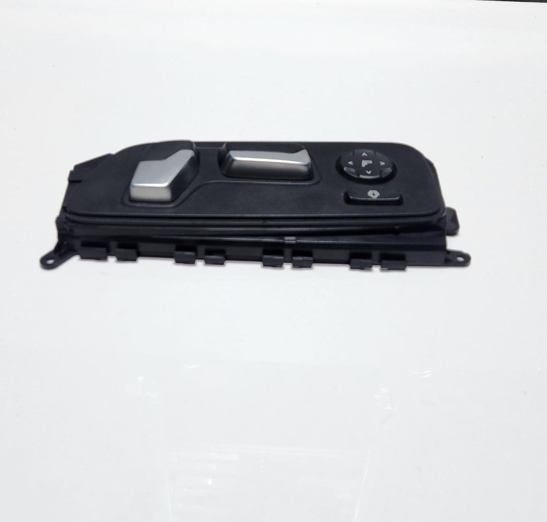 2020 BMW X3 Seat Adjustment Switch Left 9390111 3 Series G20 G21 OEM