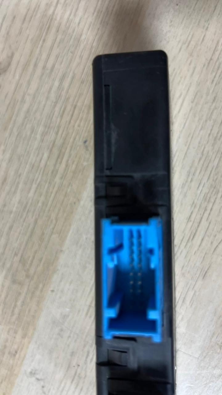 BMW F10 F11 F12 F13 F01 F02 ZGW-02 8SK Central Gateway Module unit 9321878
