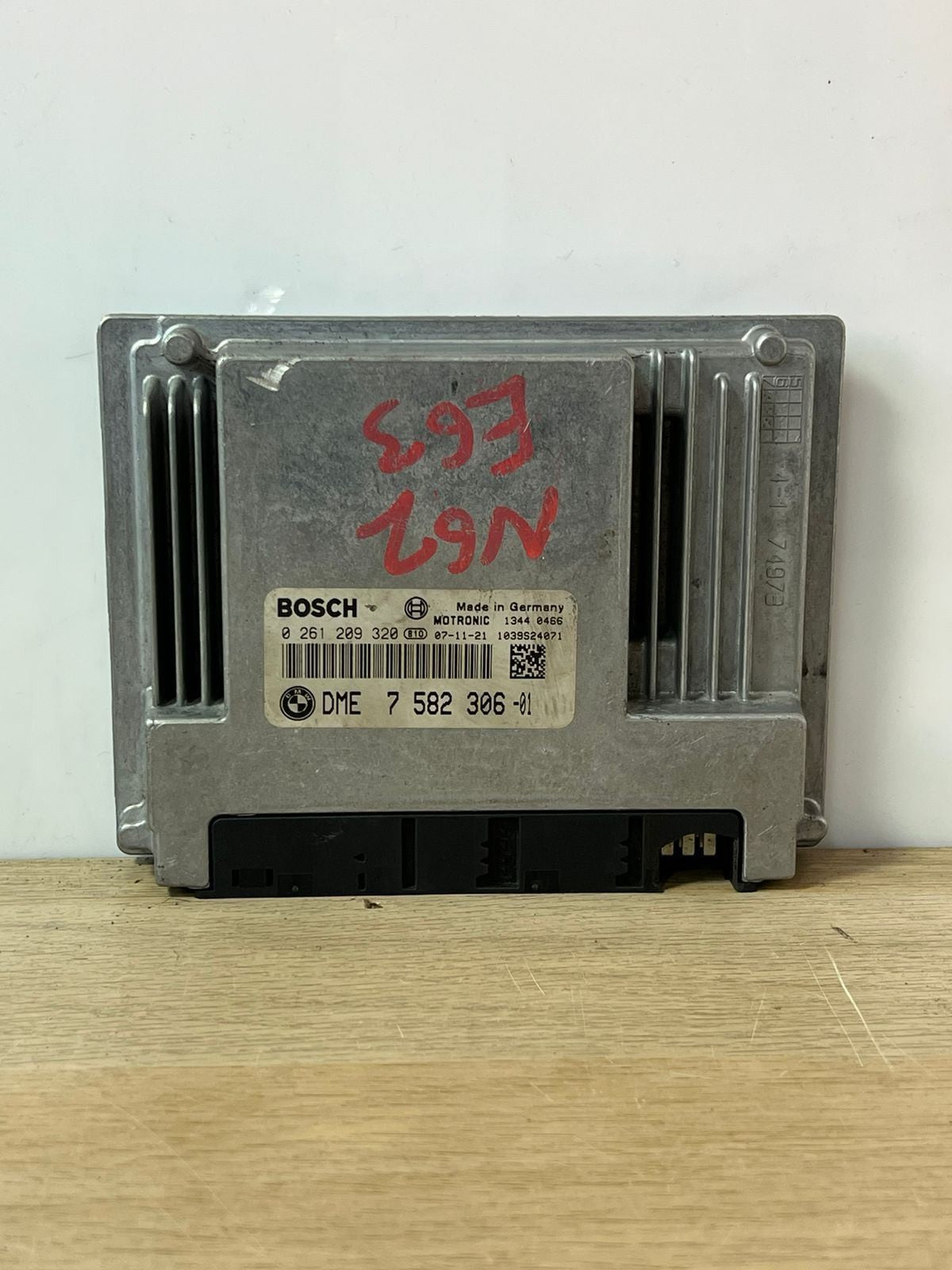 2008 BMW 750Li Engine Control Unit 7582306 750Li, X5, E60, E61, E63 E64 E65 4.8 