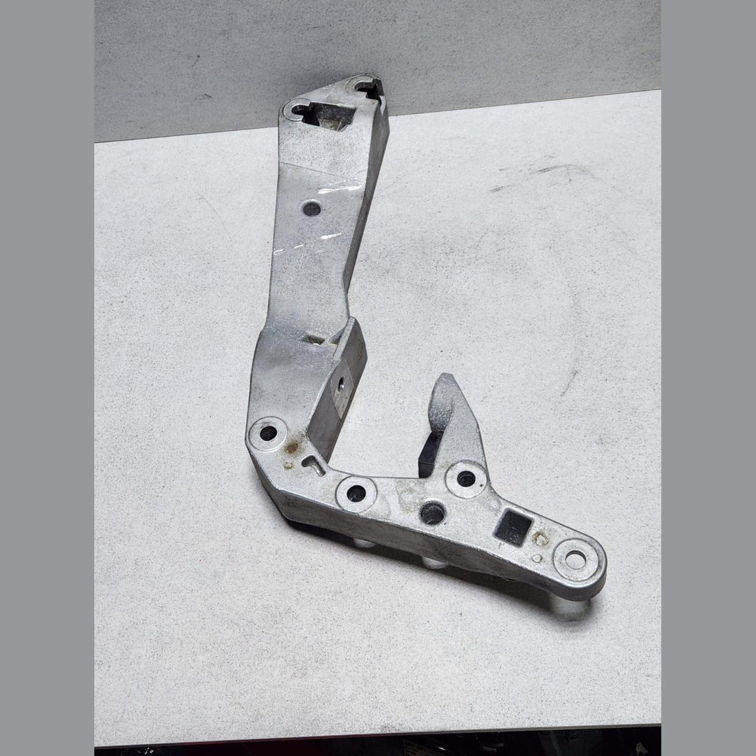 2019-2020 BMW X3 Transmission Cross Member 8486998 X3 M F97 X4 M F98 X5 G05