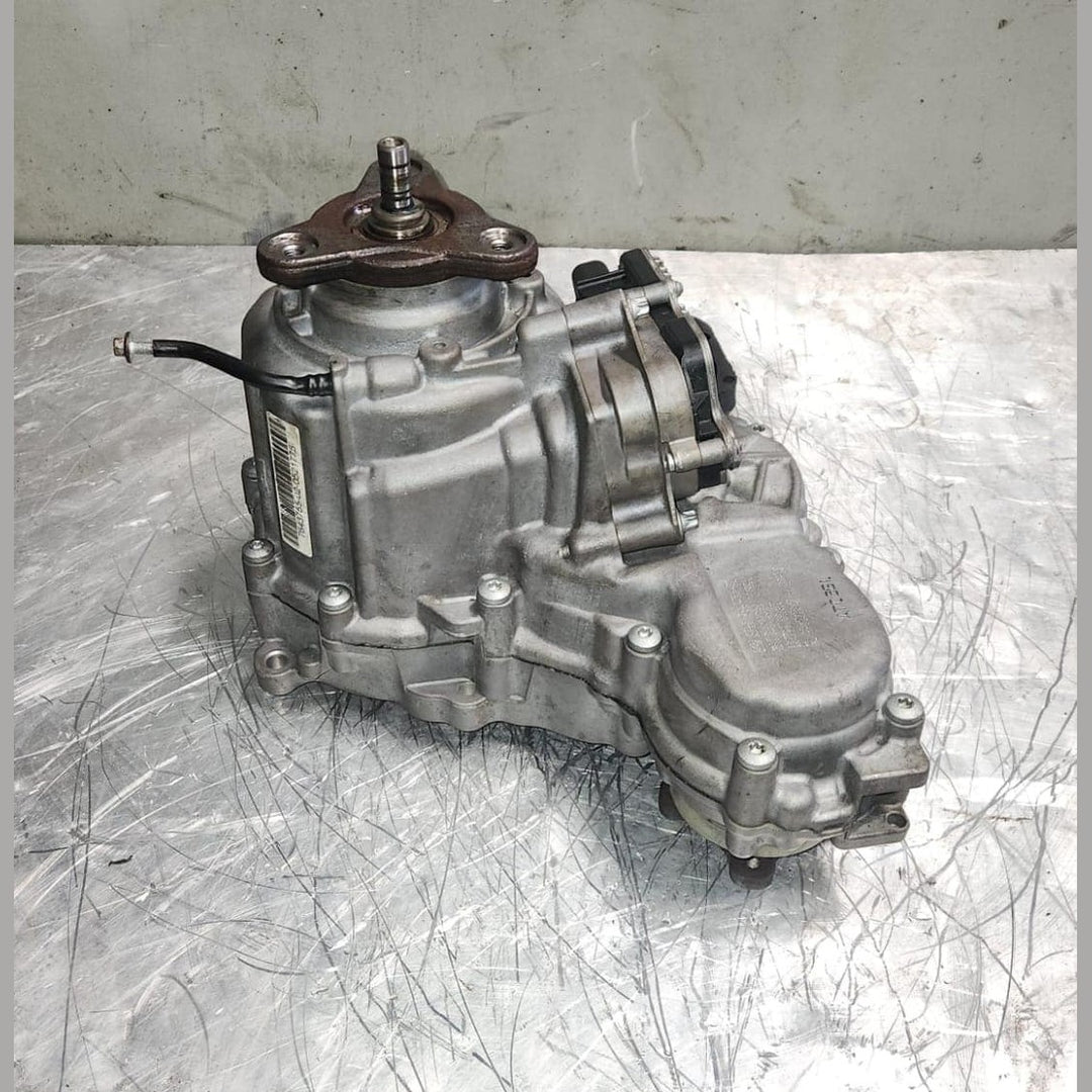 2011-2015 BMW X1 Transfer Case 7643755 X1 E84 xDrive ATC35L