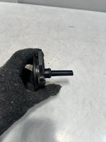Load image into Gallery viewer, 2003-2007 BMW 760Li E65 E66 E67 ENGINE Crankcase Vent Valve PVC 7549715 OEM