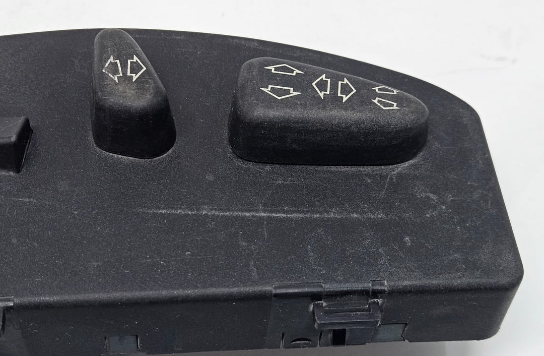 BMW E46, 6 Series E63, X3 E83 Right side Seat Control Switch 7036126 OEM