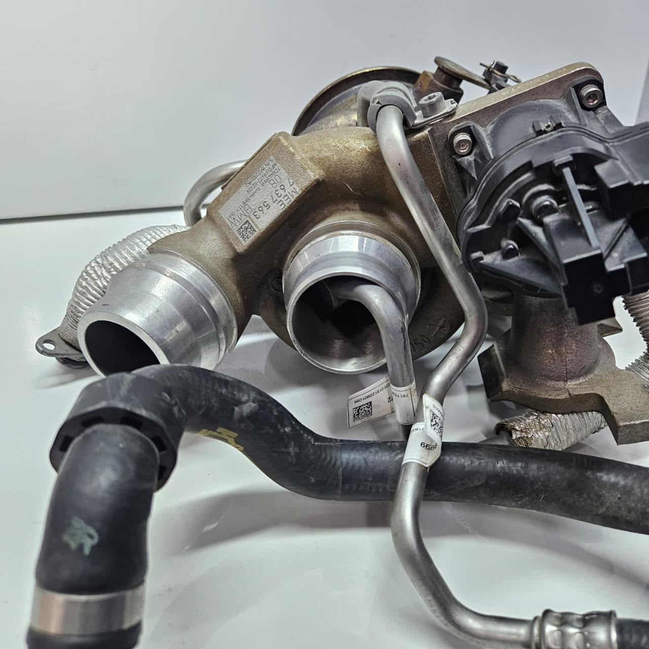 7637563-2017-2021 BMW X1 X3 F30 230i B48 Engine Turbocharger Hybrid OEM