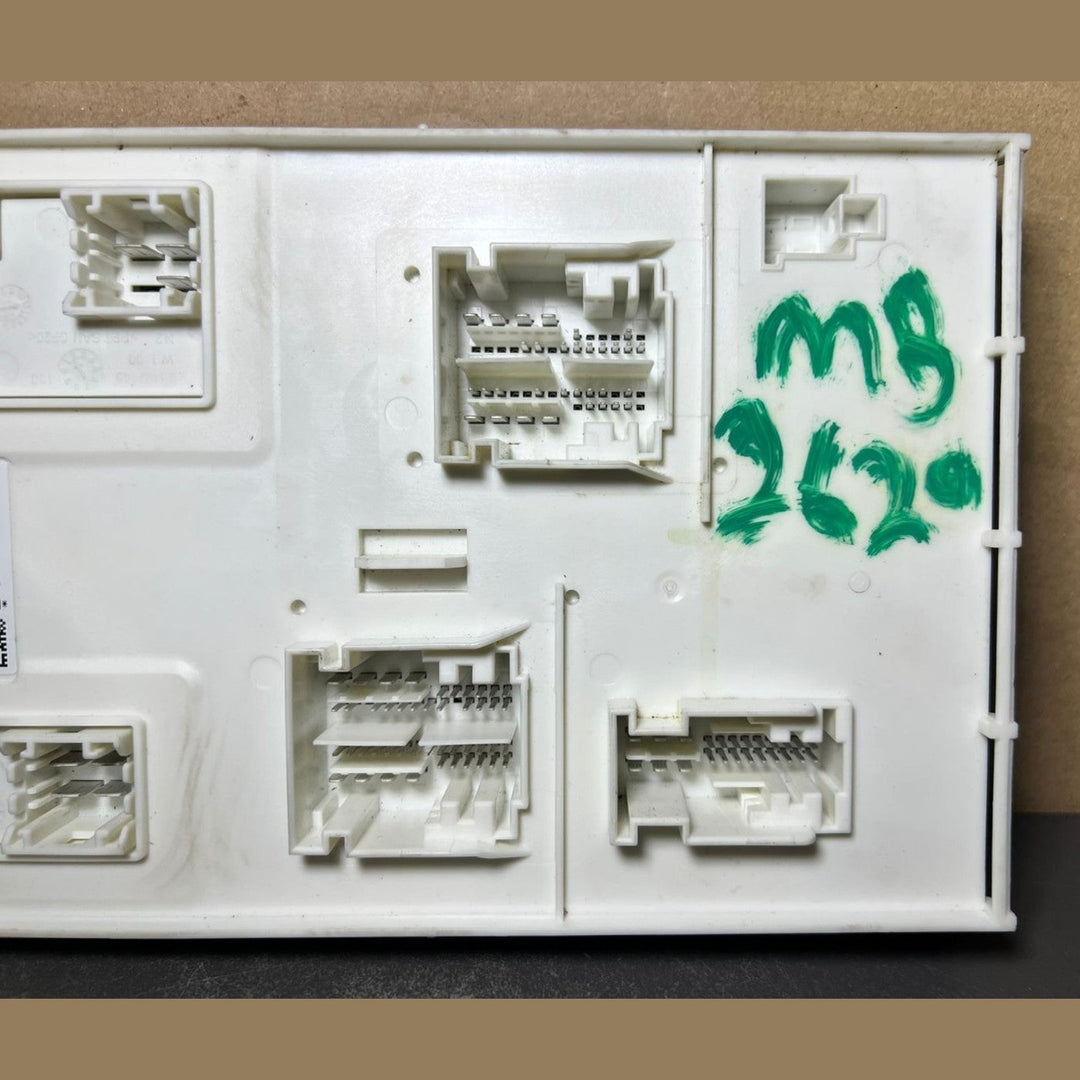 Mercedes-Benz W246 CLA B-Class Front SAM Control Module Unit A246 9009413 OEM