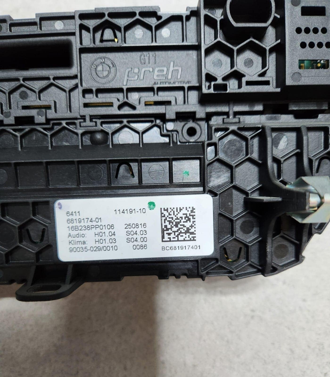 2017-2019 BMW 740i Climate Control Panel 6819174 7 Series G11 LCI and G12 LCI 