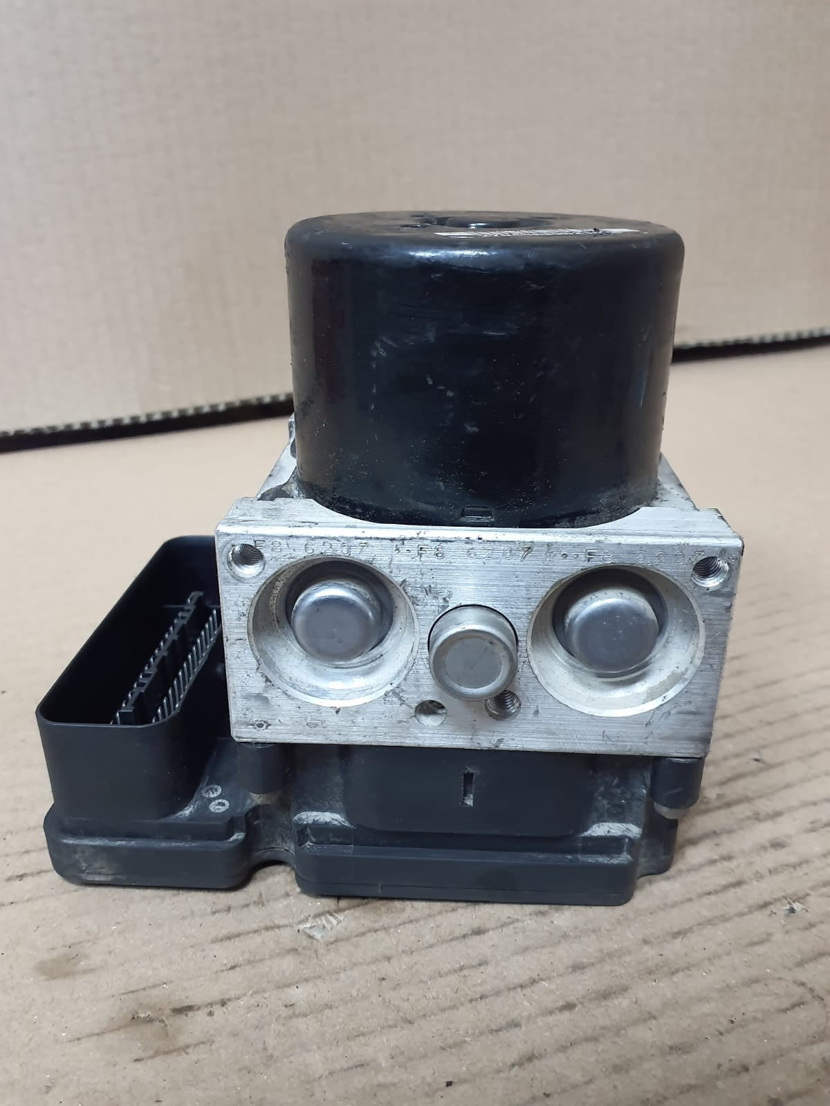 BMW 3 Series F30 F80 1 Series F20 Abs Brake Anti Lock Pump DSC Module 6860730