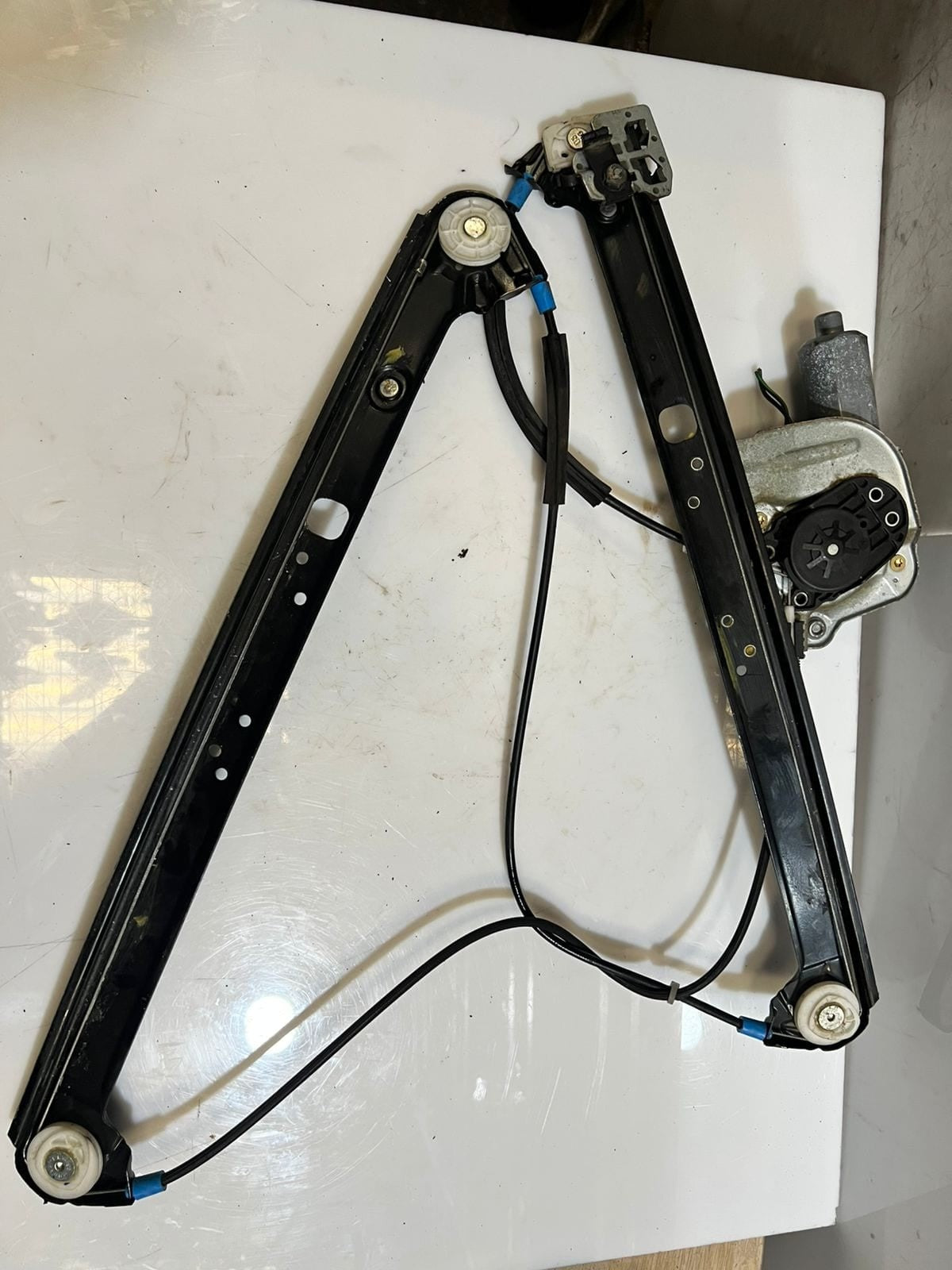 2000-2006 BMW X5 E53 Front Left Window Regulator With Motor 8254911 OEM