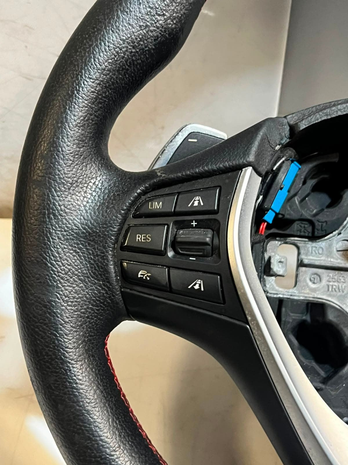 2012-2015 BMW 3SERIES F30 328i Sportline Paddle Shift Steering Wheel 6256318 OEM