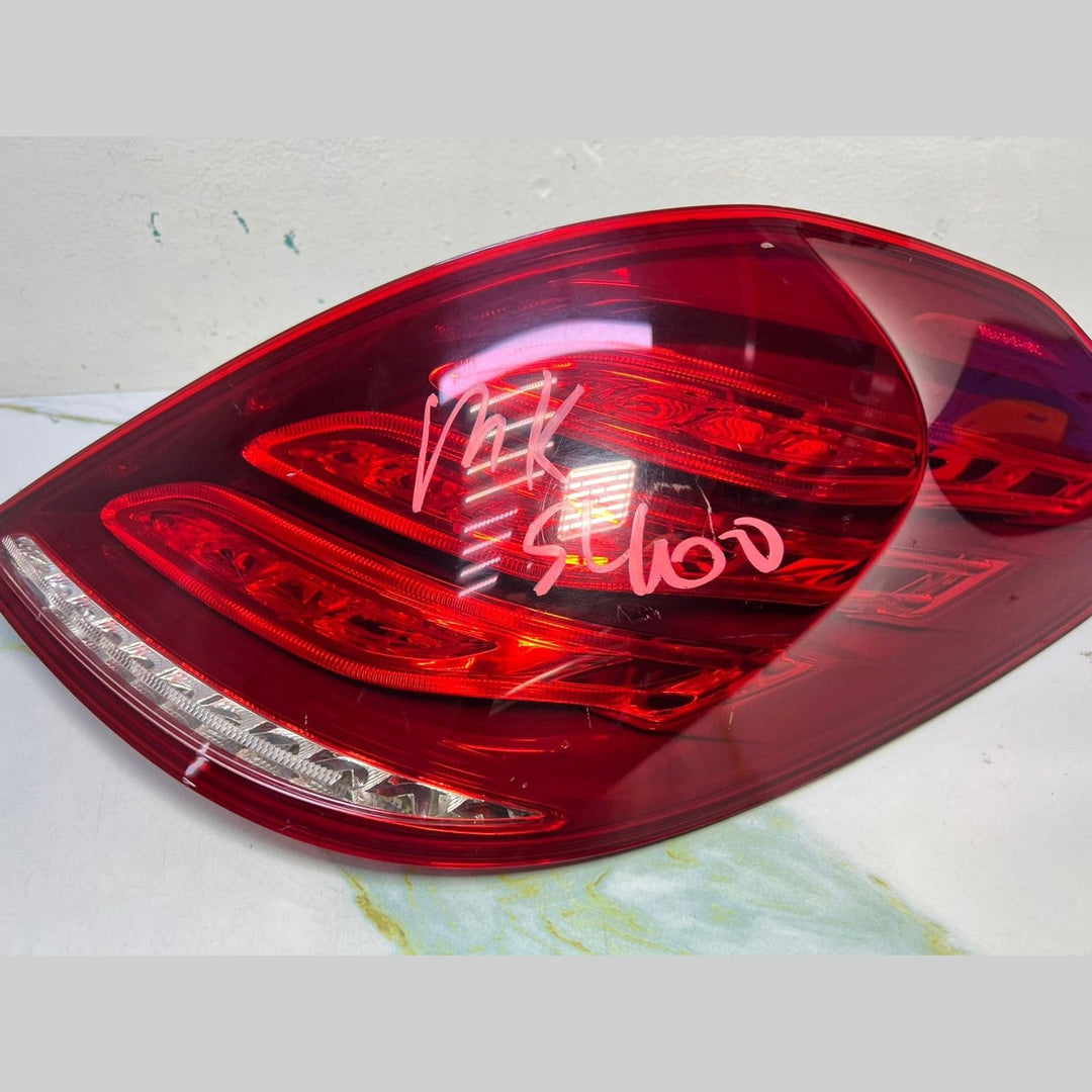 2013 Mercedes-Benz S350 Rear Tail Light A2229065501 W222 S-Class