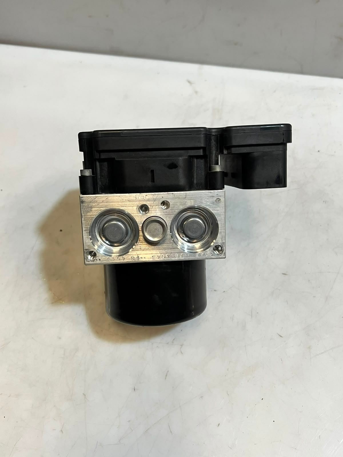 2012-2013 BMW F30 3 Series including 320i 328i Abs Pump Control Module 6793936