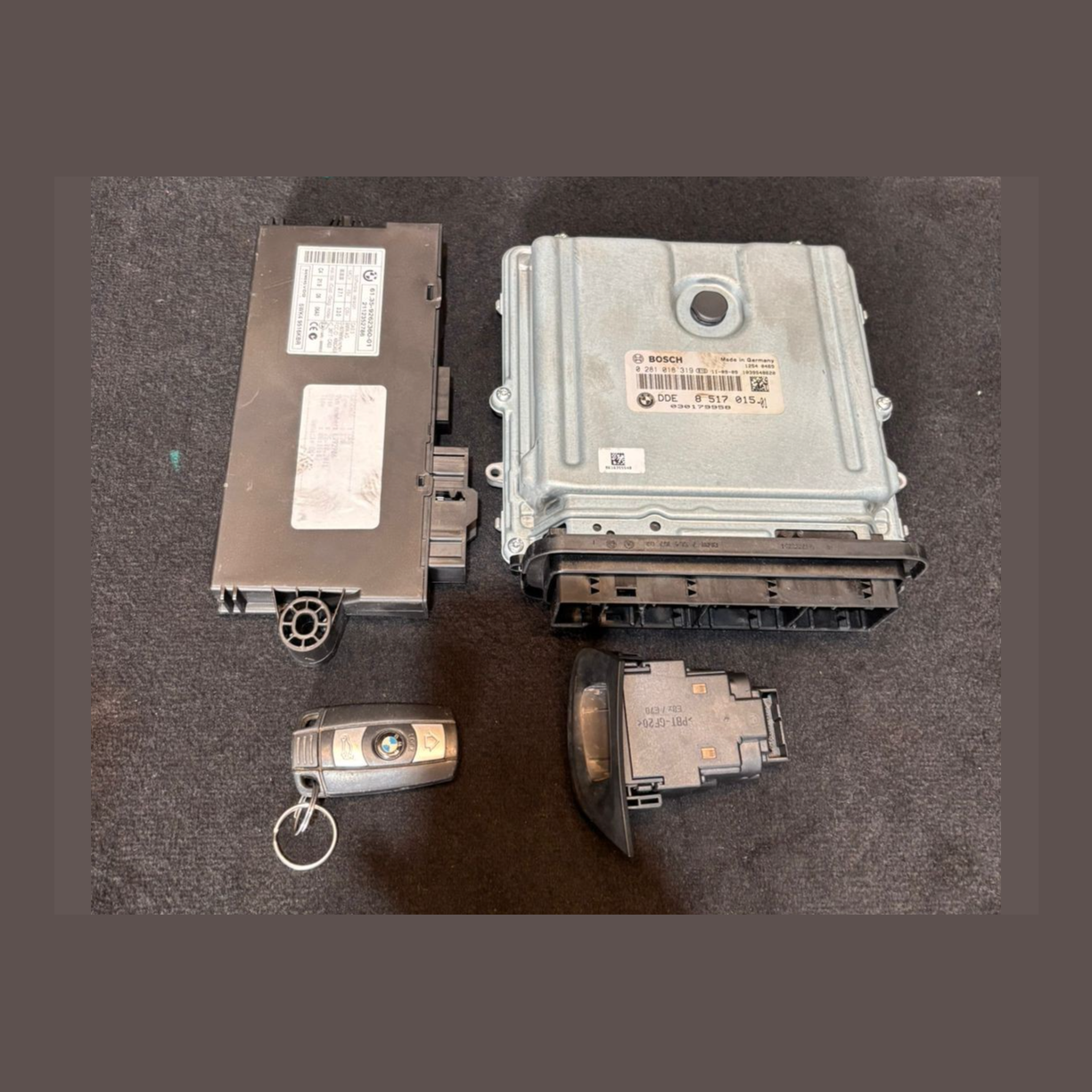 OEM BMW X5 E70 X6 E71 30dX Diesel N57 ENGINE CONTROL UNIT  ECU SET DDE 8517015