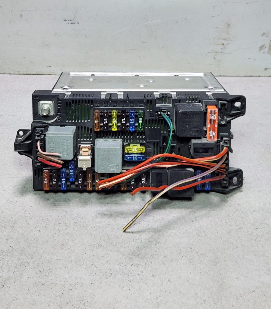 2003-2007 Mercedes-Benz E320 Front Sam Control Unit Fuse Box 2115459001