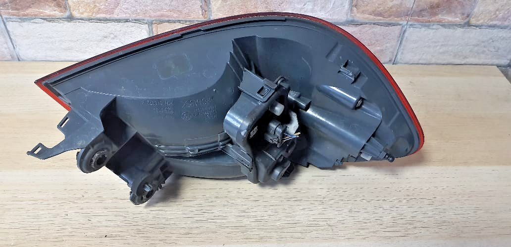 BMW 4 Series F32 Right Rear Tail Light Lamp OEM 618072 618142 618074