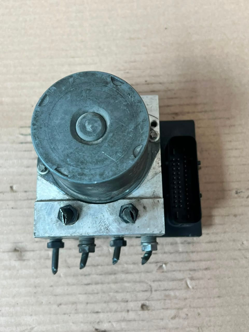 2000-2006 BMW X5 E53 Abs Pump And Control Module 6773012 OEM