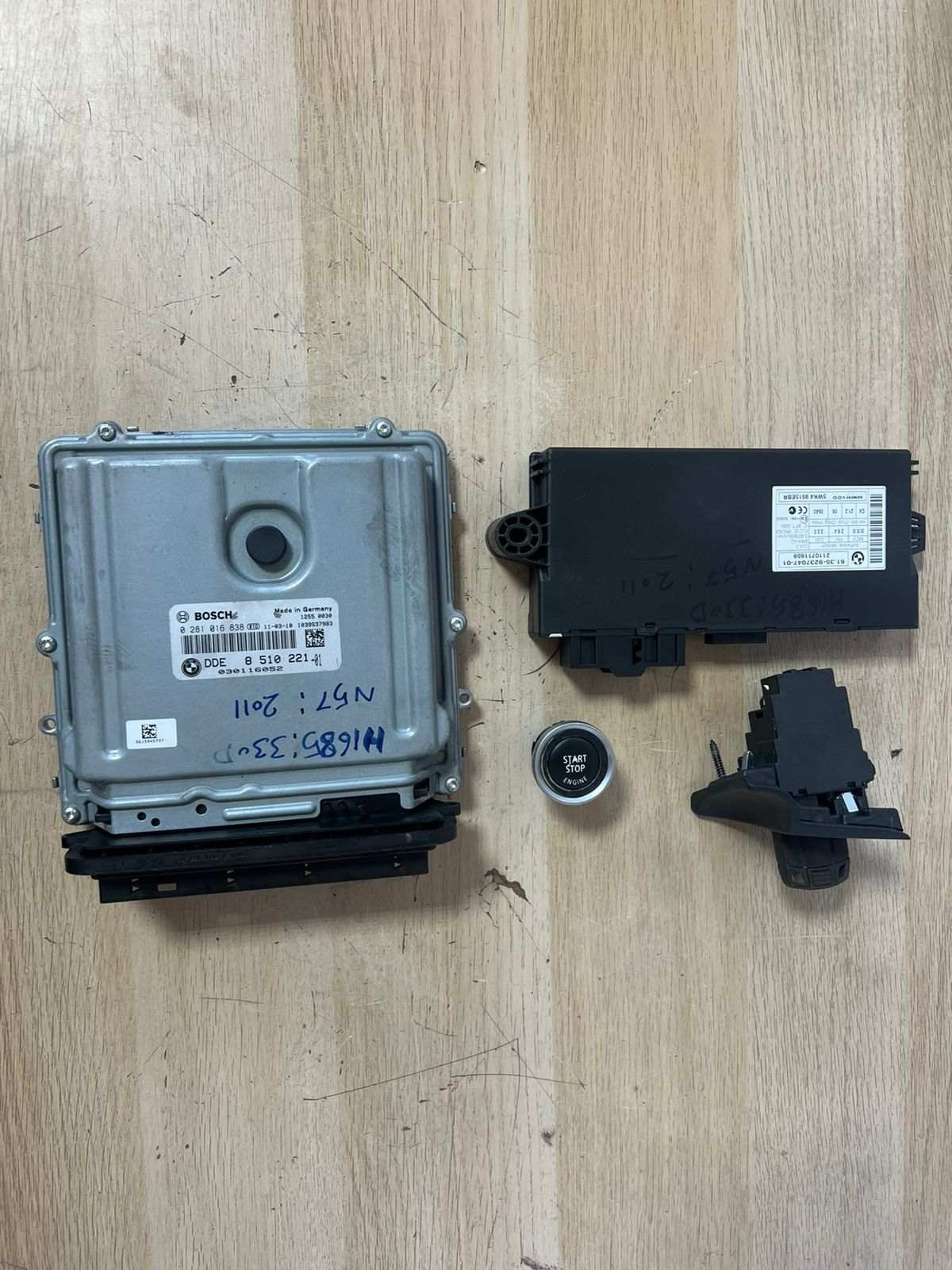 2011 BMW N57 330D Engine Control Unit ECU SET DDE + CAS3 + 1KEY 8510221