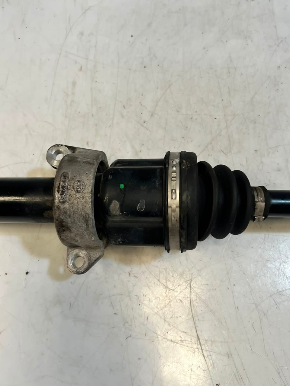 2015-2022 BMW 1' 2' F45 F46 X1 F48 F52 X2 F39 Front Driveshaft 8657704 OEM