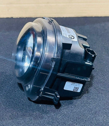 BMW Fog Light Right F07N F10N F11N LCI models and 2011-2016 BMW 5-Series 7311294