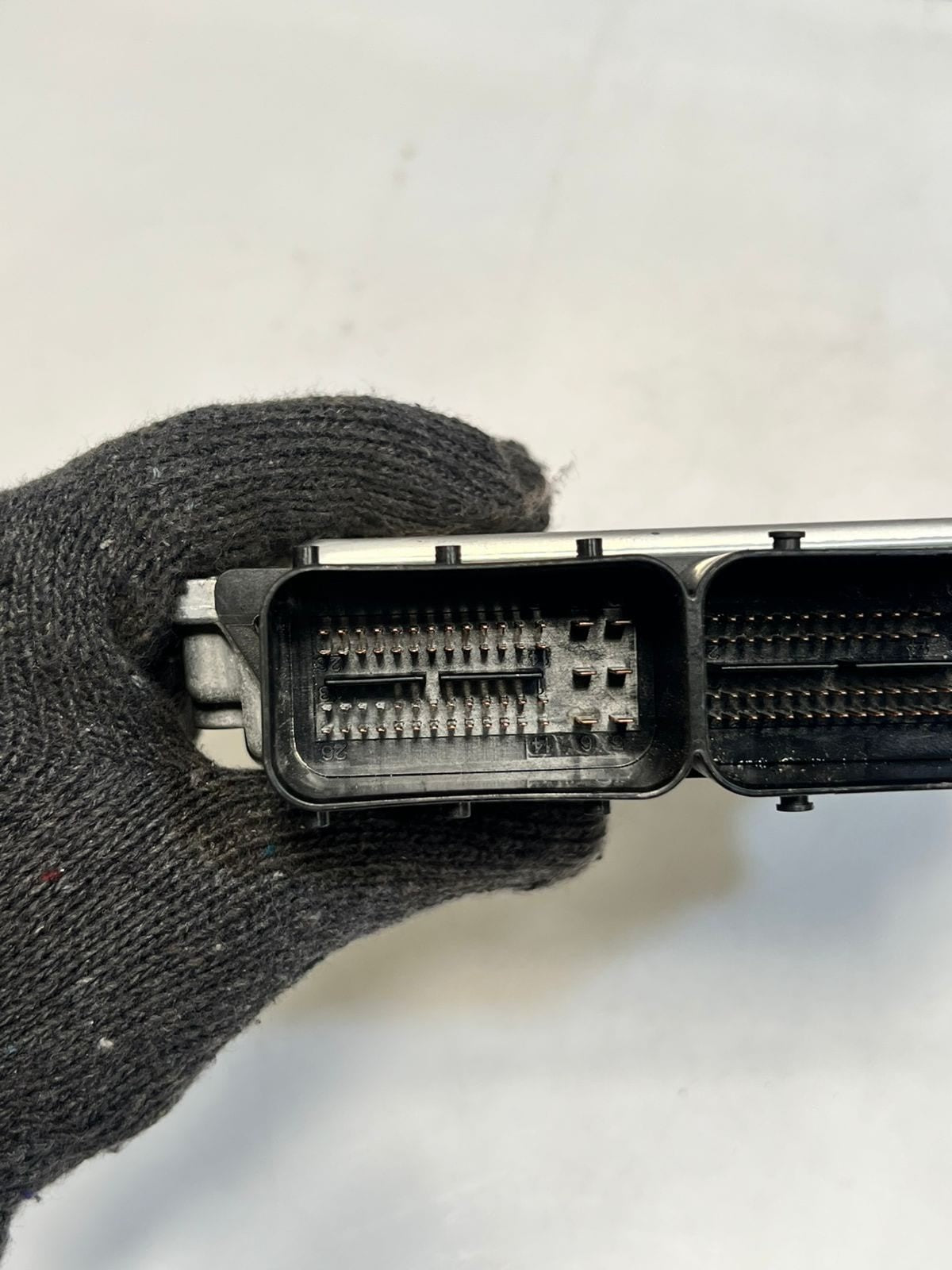 BMW E90 E60 320i N67N Engine Control Unit ECU ONLY DME 7581611 OEM