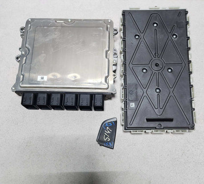 2019 BMW X3 G01 Engine Control Module 9468802 X3 X4 G01 G02 G30 B48 ECU SET