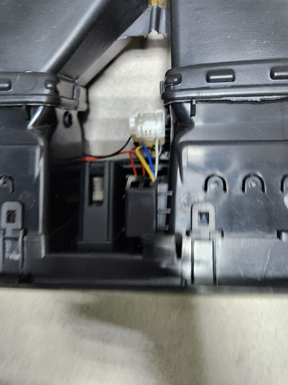 BMW Center Dash Air Vent 9209136 F10 F11 F12 F10 F11 F12 AFTERMARKET