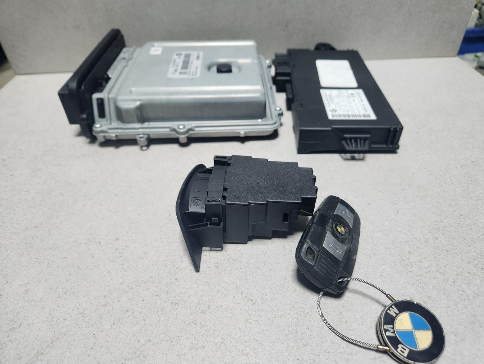 2010 BMW Engine Control Unit 8510838 X5 E70 3.0D Diesel ECU SET 2010-2013