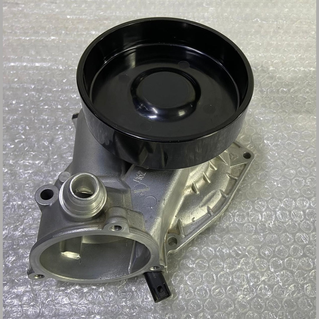 OEM BMW G30 M550d xDrive G11 G12 G05 G06 G07 Coolant Water Pump 7645961