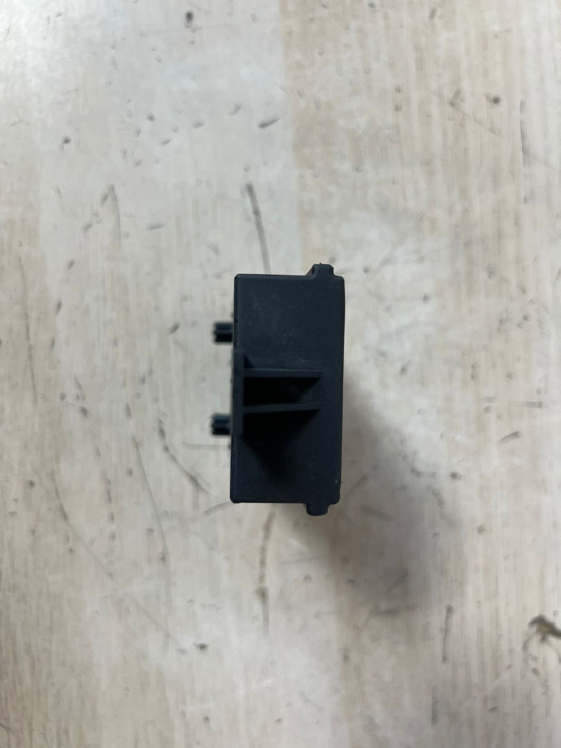 BMW X7 F25 X3 F15 X5 F16 X6 HEATED SEAT CONTROL MODULE P/N 9216468