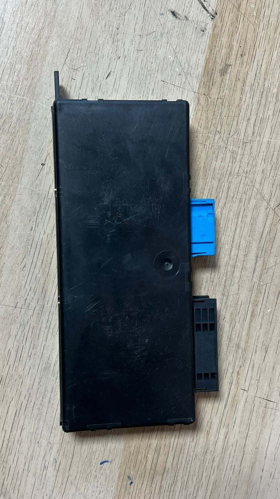 2011-2018 BMW X3 Central Gateway Control Module 9380334 F25 and X4 F26
