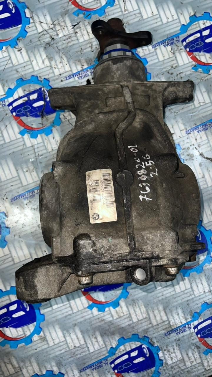 2014-2015 BMW 535d Rear Differential 7630820 5 Series F10 F11 730D 530D 2.56 