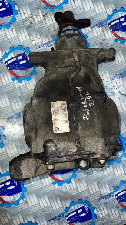 2014-2015 BMW 535d Rear Differential 7630820 5 Series F10 F11 730D 530D 2.56 
