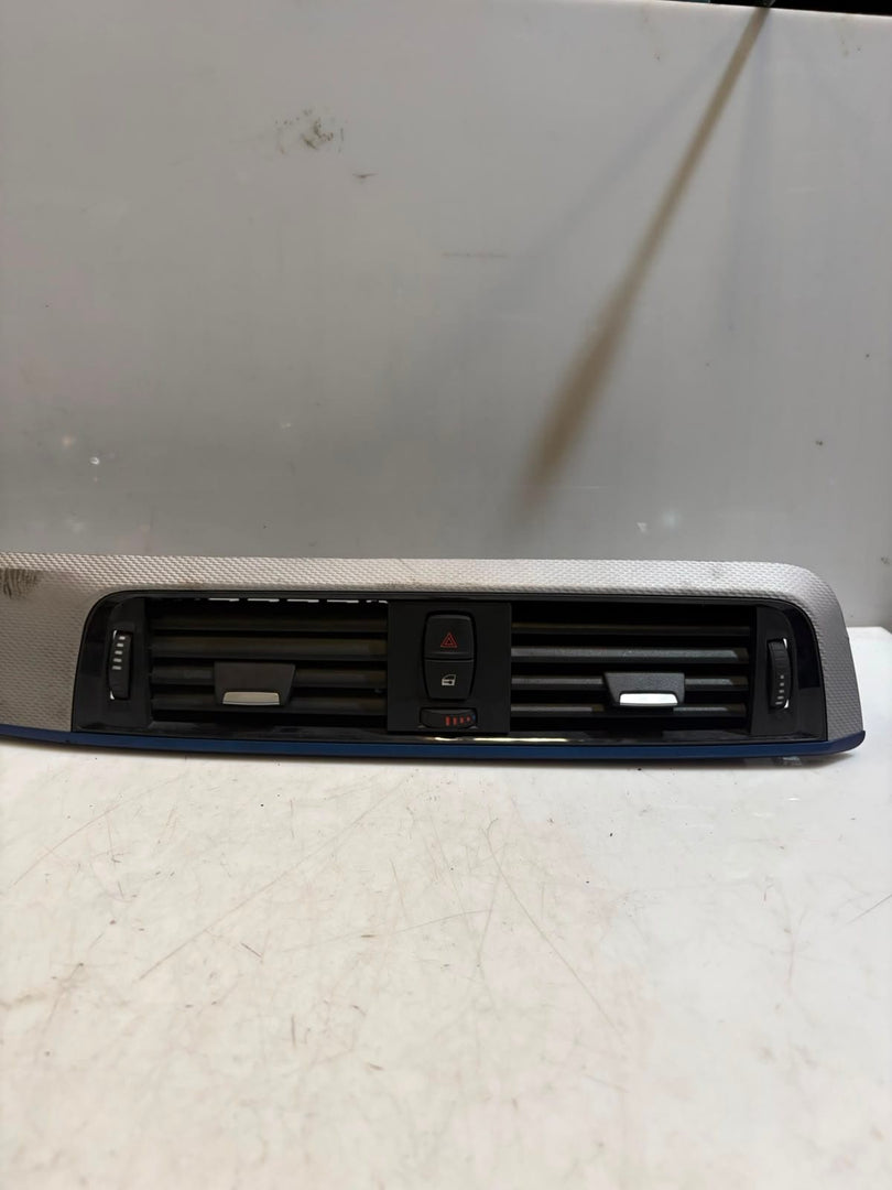 2015-2018 BMW 320i F30 3 Series Center Dashboard Air Vent 9347436 OEM